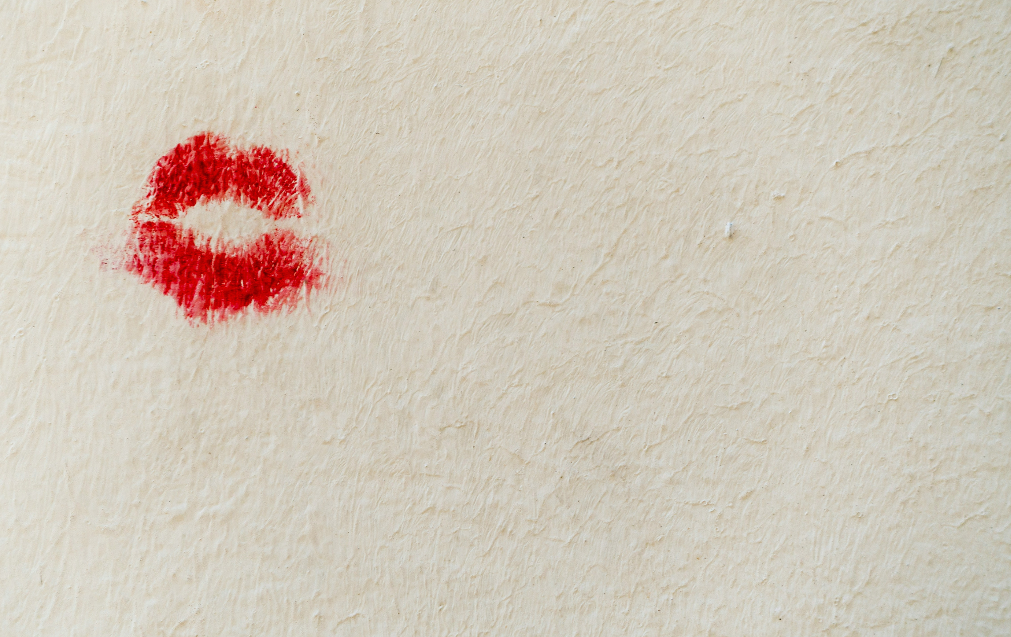 Caught with a colleague on the kiss cam? An employment law take.